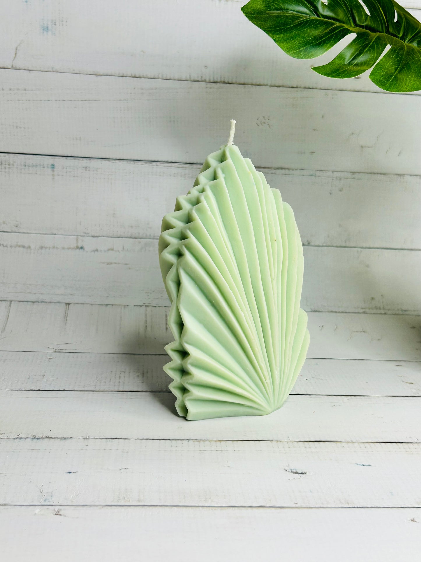 Palm Leaf Candle